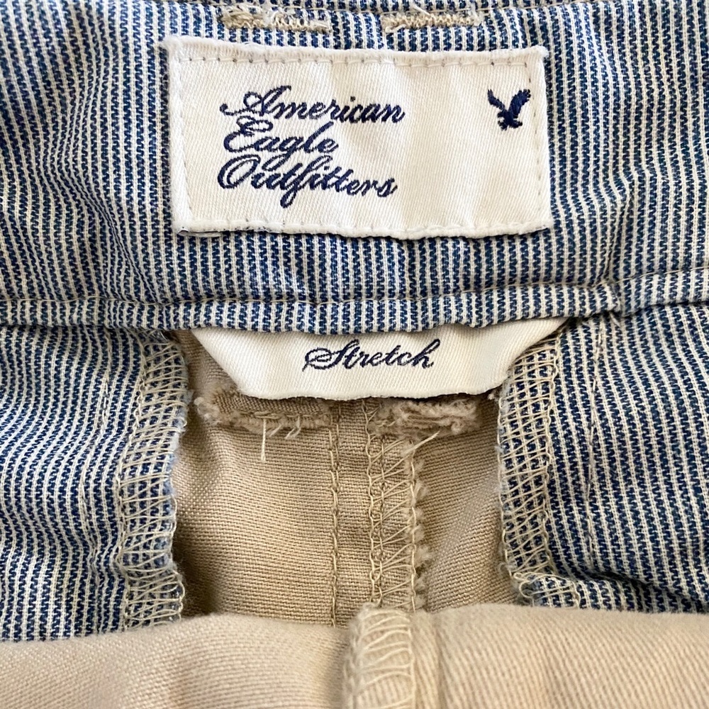 American Eagle khaki shorts